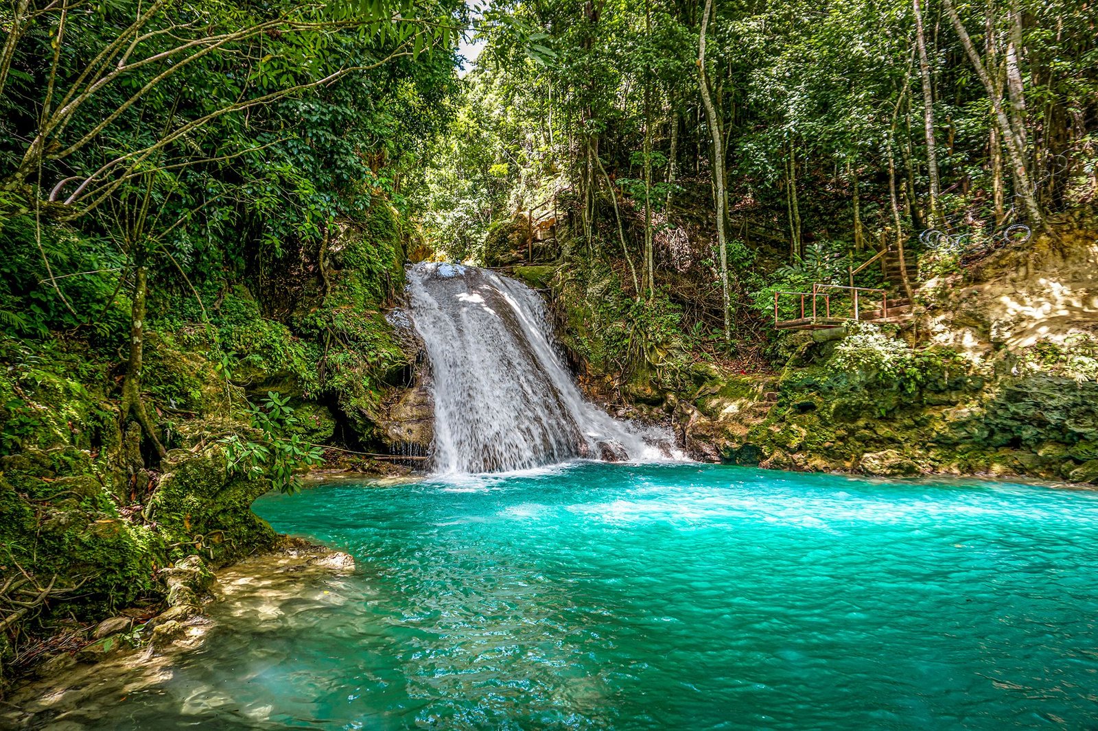 Ocho-RIos-Blue-Hole